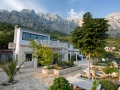 Casa Leonardo. In unregelmassigen Abstanden und auf Anfrage veranstalten wir hier Grillabende mit typisch mediterranem Flair. Selbstverstandlich reichen wir dazu Weine aus unserem eigenen Weinberg.