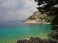 Am Fussweg von Makarska nach Baska Voda finden sich viele romantische Badebuchten, welche fur FKK freigegeben wurden.